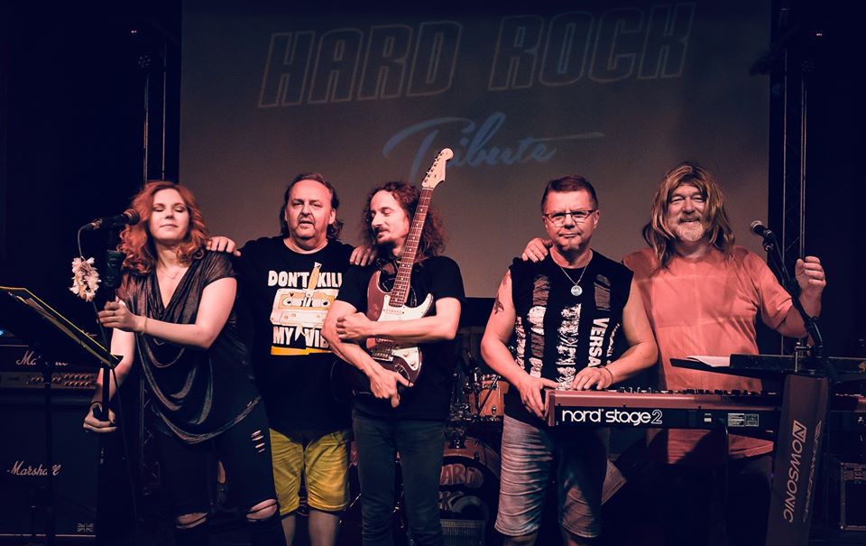 Hard Rock Tribute - zleva: Anna Monhartová, Svatopluk Chalupa, Jan Hradec, Jan Meduna a Vladimír Knobloch